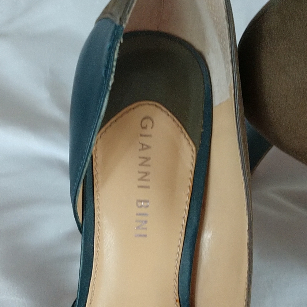 High heels - Picture 4 of 8